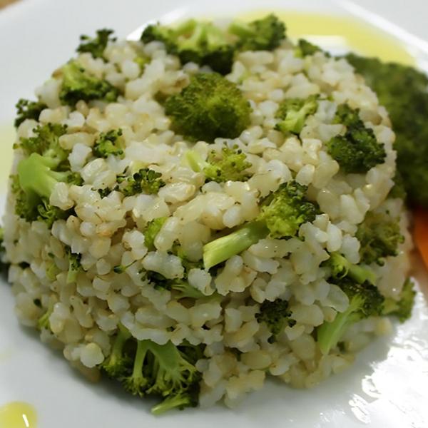 Arroz com brócolis: Receita simples e deliciosa!