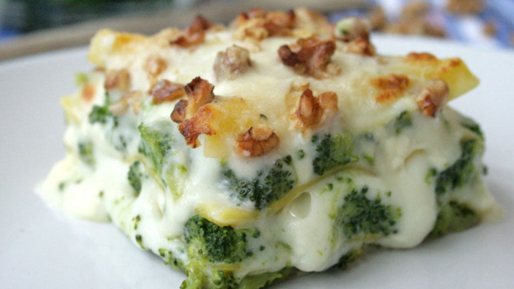 Lasanha de Brócolis e queijo