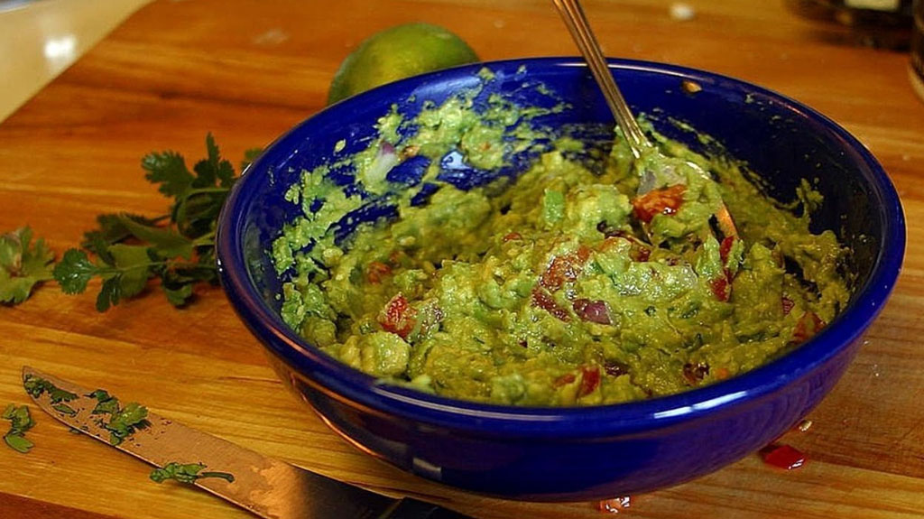 Guacamole simples: Saiba como preparar essa receita deliciosa!