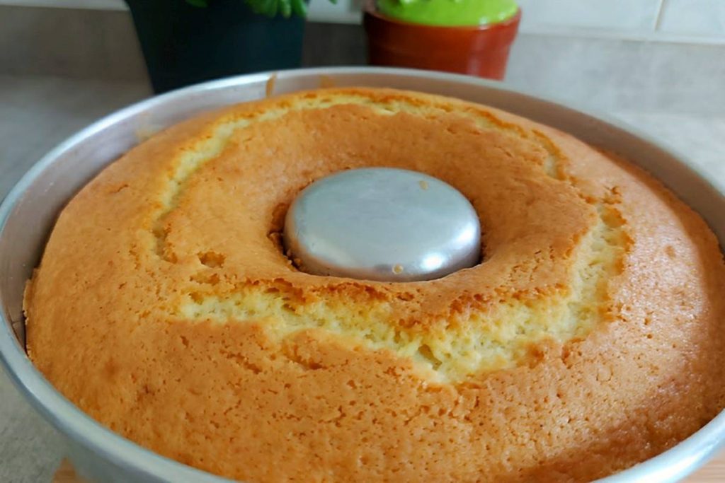 Bolo De Água Com Apenas 2 Ovos Receita Simples E Deliciosa Ideal Pra Acompanhar O Cafezinho