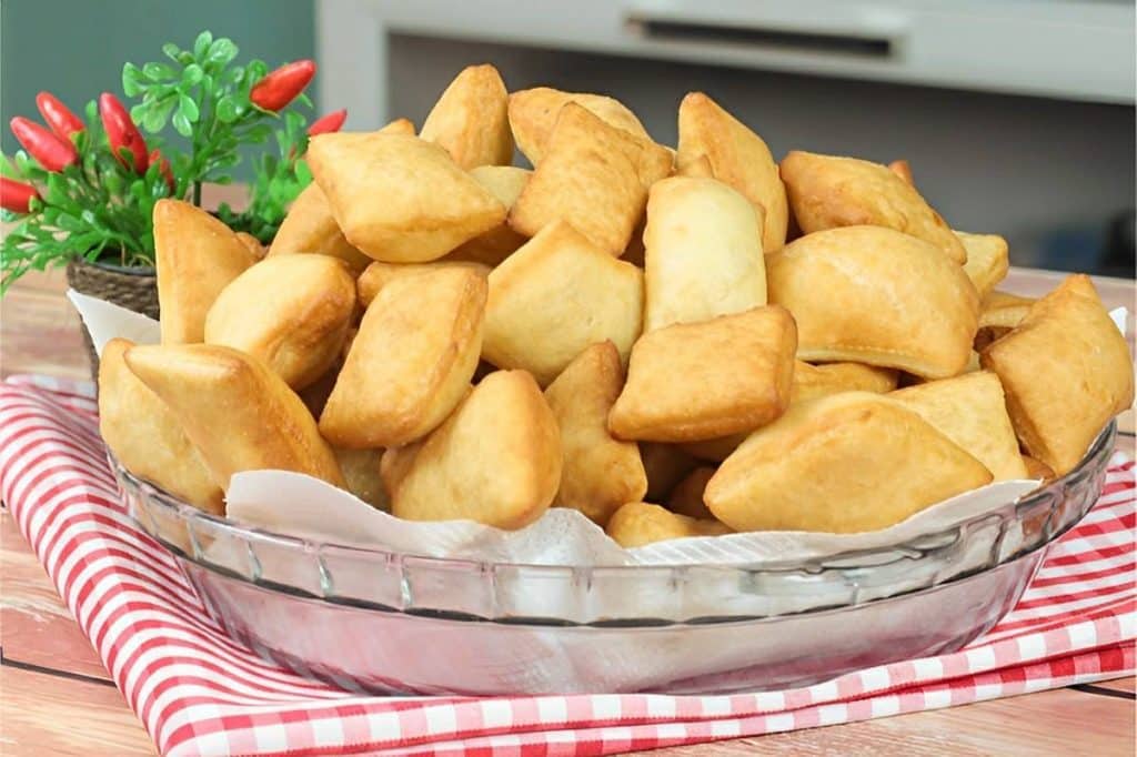 Massinha frita ou bolinho de vento