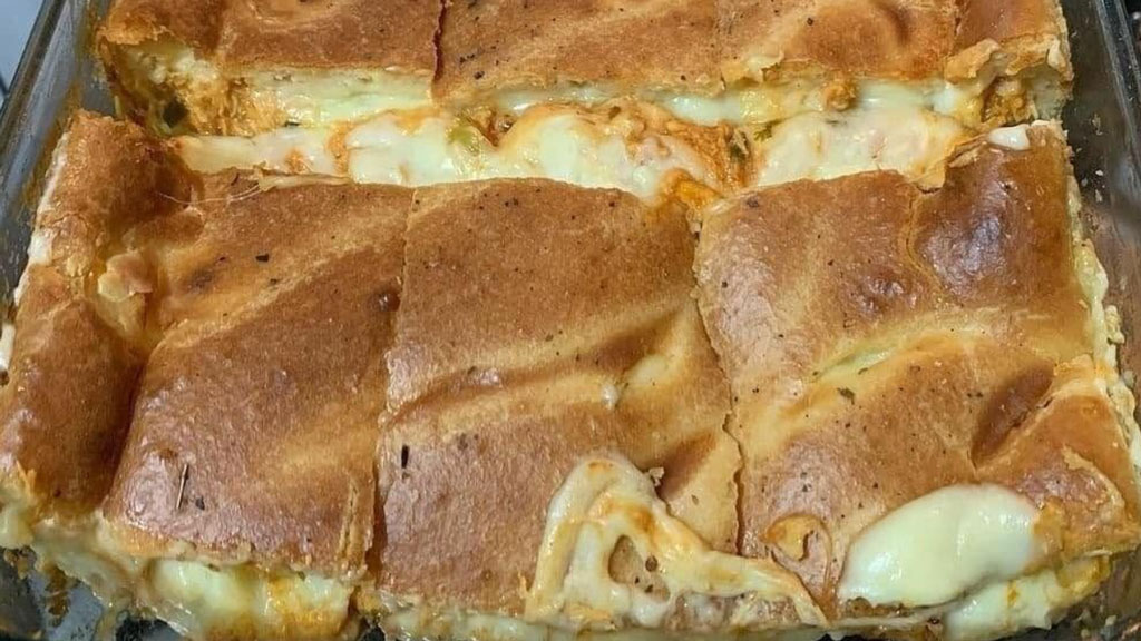 Torta de Queijo com frango: Receita igual da Padaria, todos vão adorar!