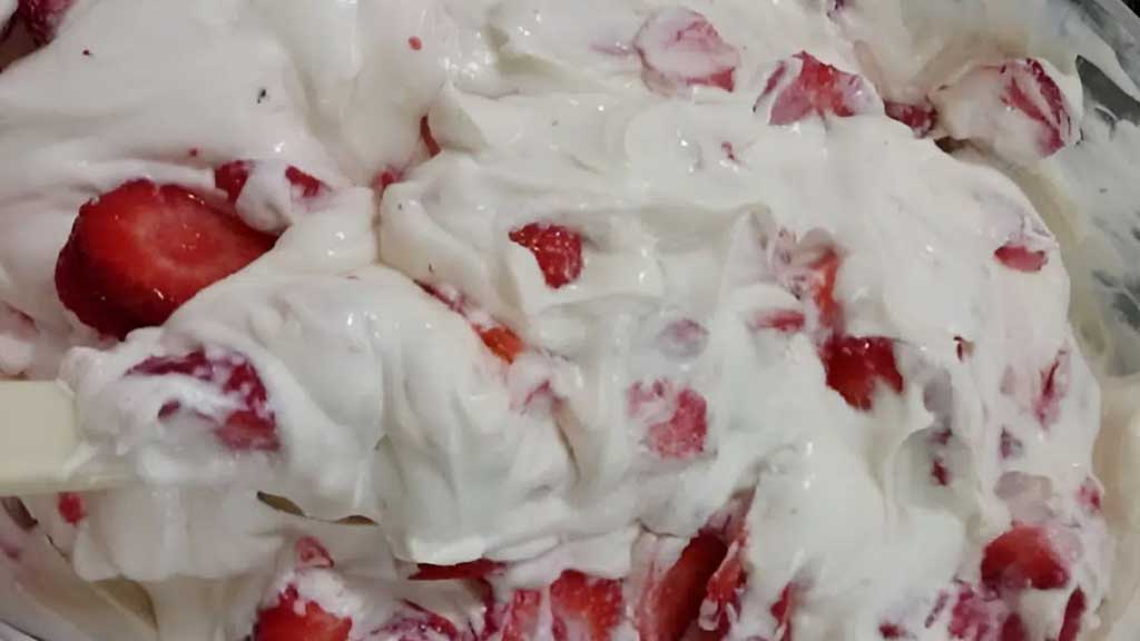 Creme belga gelado com morango