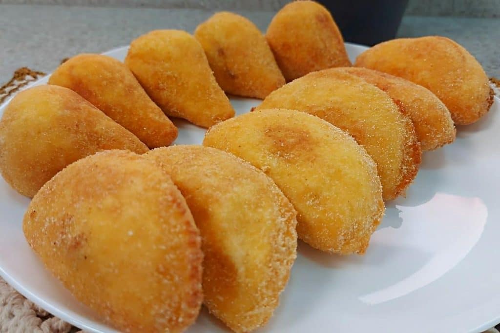 Pastel de Angu sem farinha de trigo