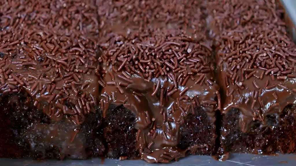 Bolo de Chocolate sem farinha de trigo e leite