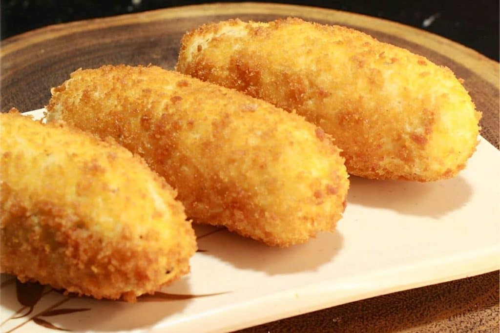 Bolinho de Mandioca com casquinha crocante