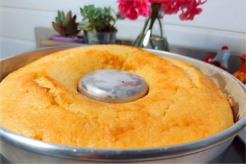 Bolo de Limão com leite de coco