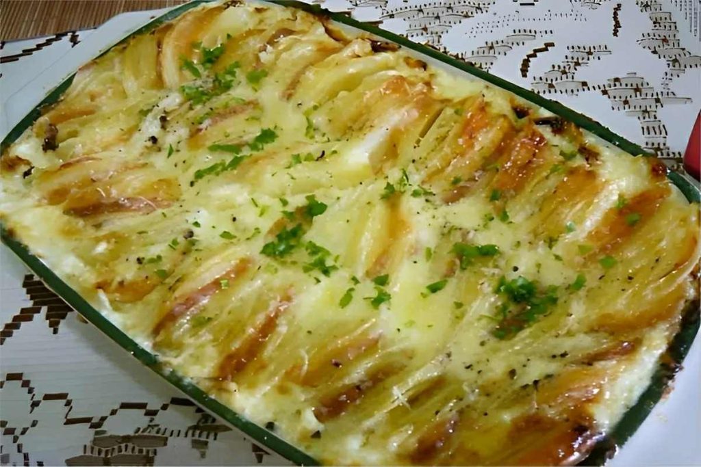 Batata gratinada simples com Creme de leite