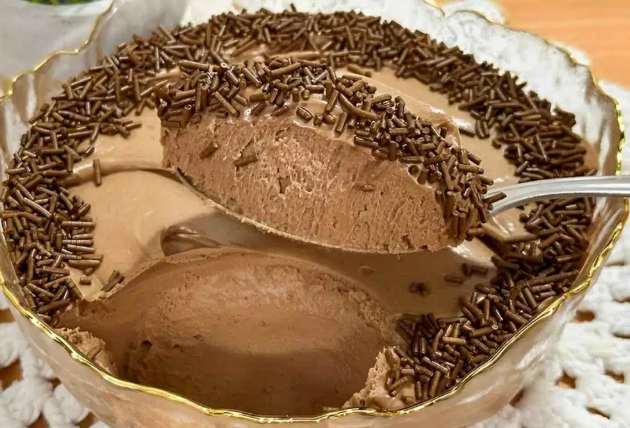 Mousse de brigadeiro cremoso