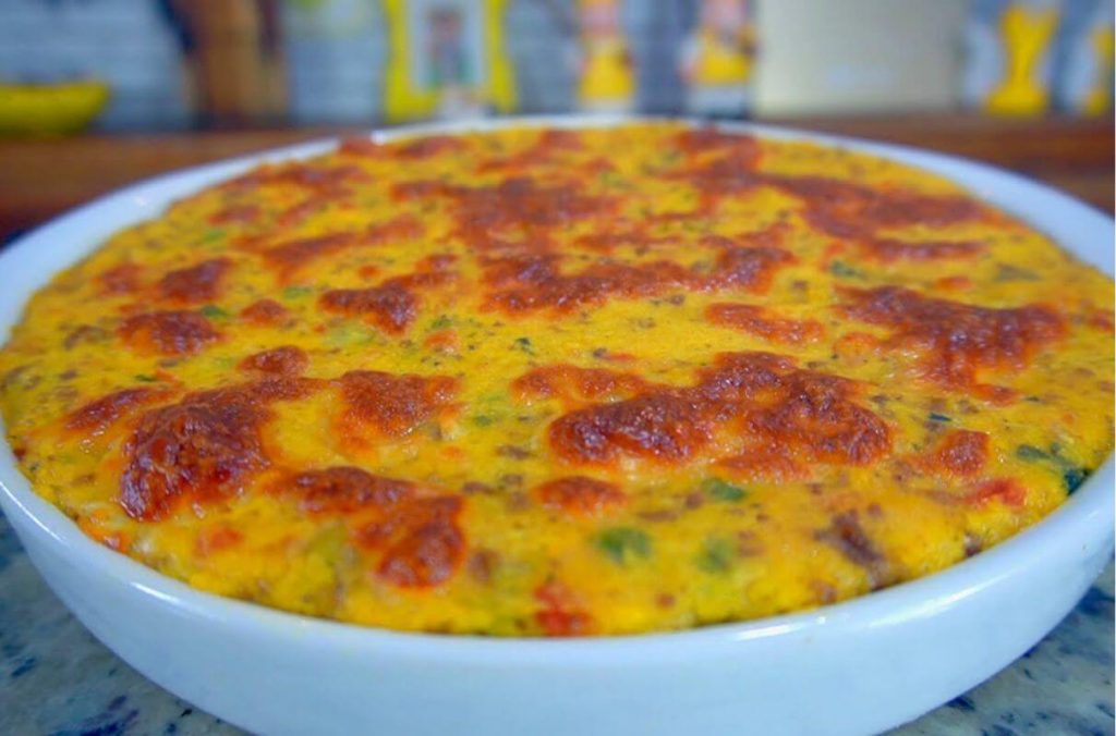 Torta de mandioca cremosa e sem farinha de trigo