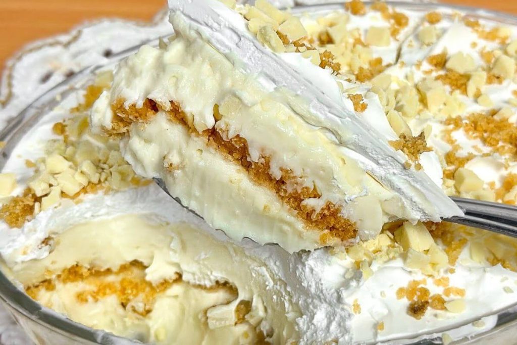 Torta belga cremosa com um creme especial de 4 leites: Sobremesa perfeita