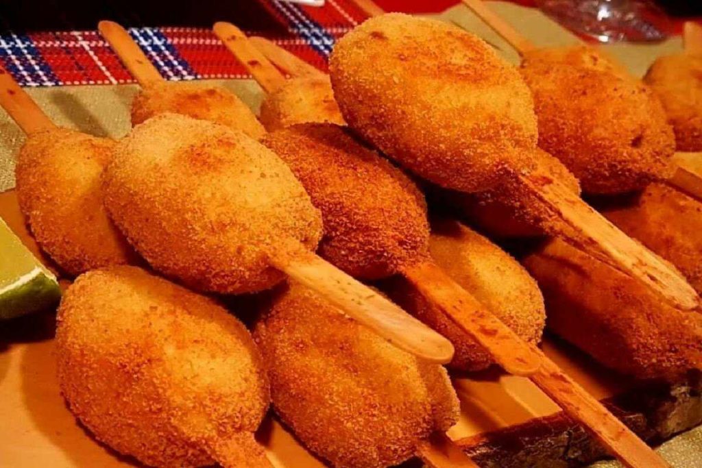 Frango Empanado no Palito