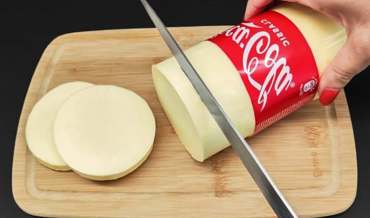 Queijo caseiro feito na garrafa PET: Receita simples de preparar