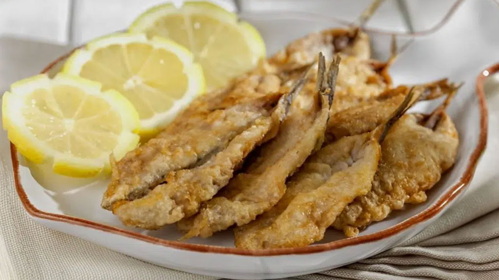 Sardinha frita crocante