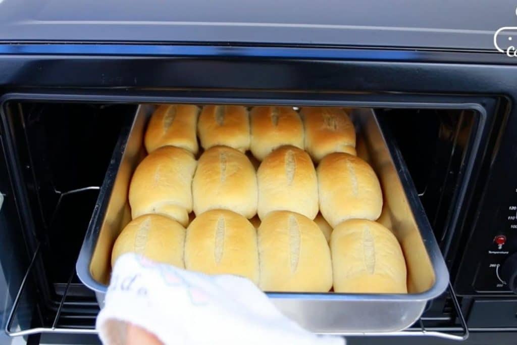 Pão Francês caseiro prático