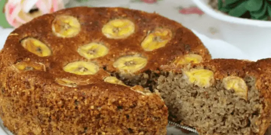 Bolo de aveia e banana (sem farinha, sem açúcar e sem leite)