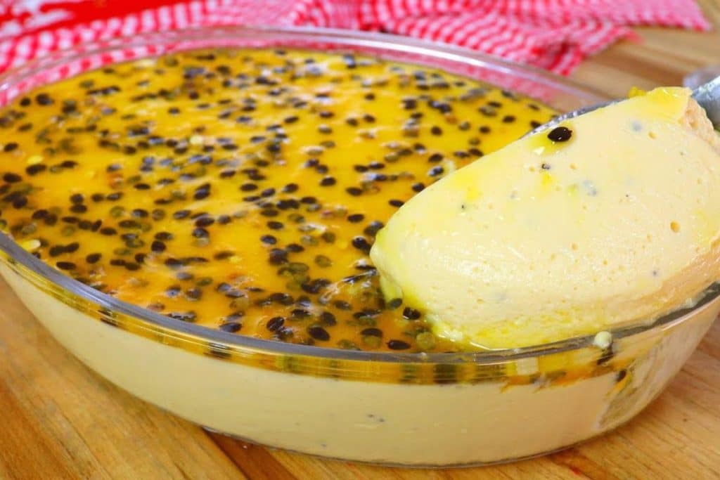 Mousse de Maracujá com calda: Saiba como preparar essa sobremesa deliciosa